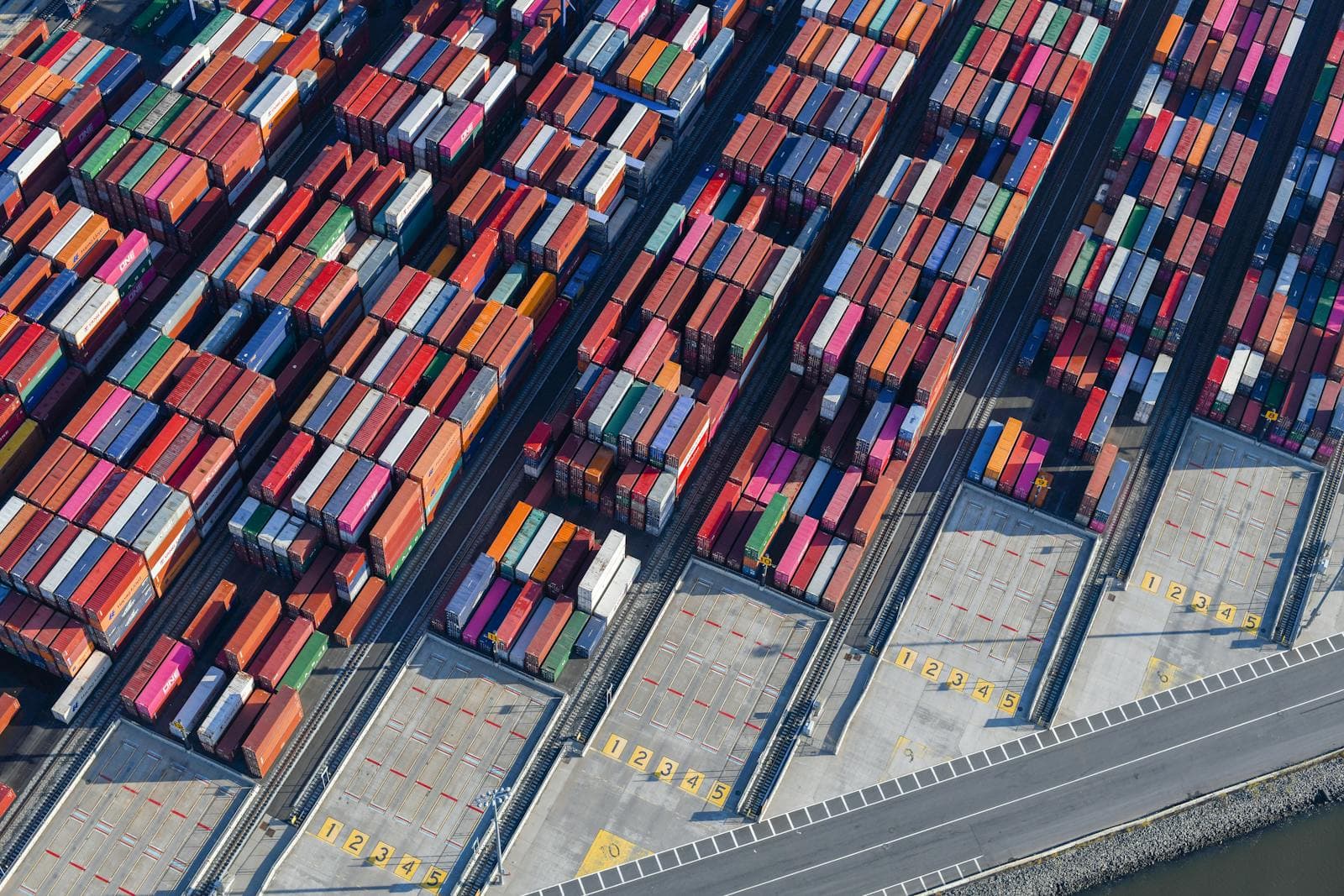 Neotera logistics operations